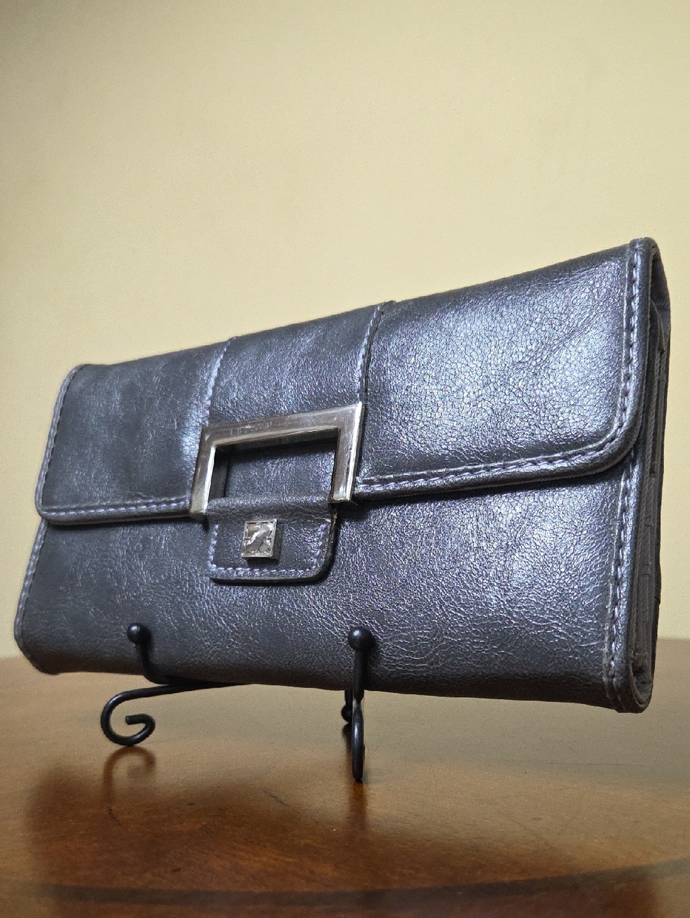 LIZ CLAIBORNE NEW Large Grey Wallet With Pen NWOT Billfold Lots Of Card Slots